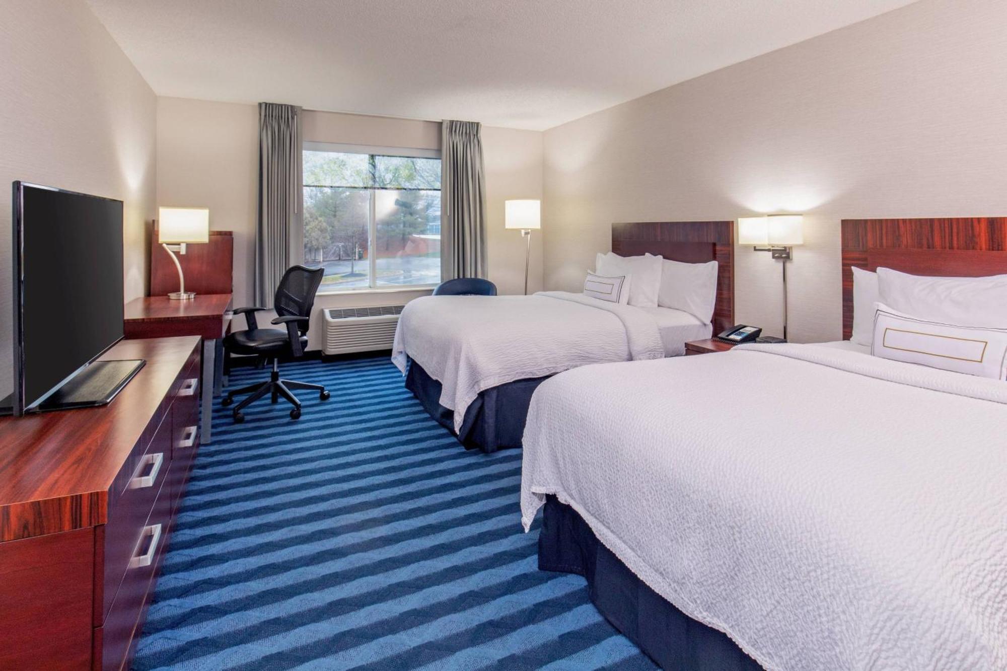 Fairfield Inn & Suites Lancaster Rohrerstown Exterior photo