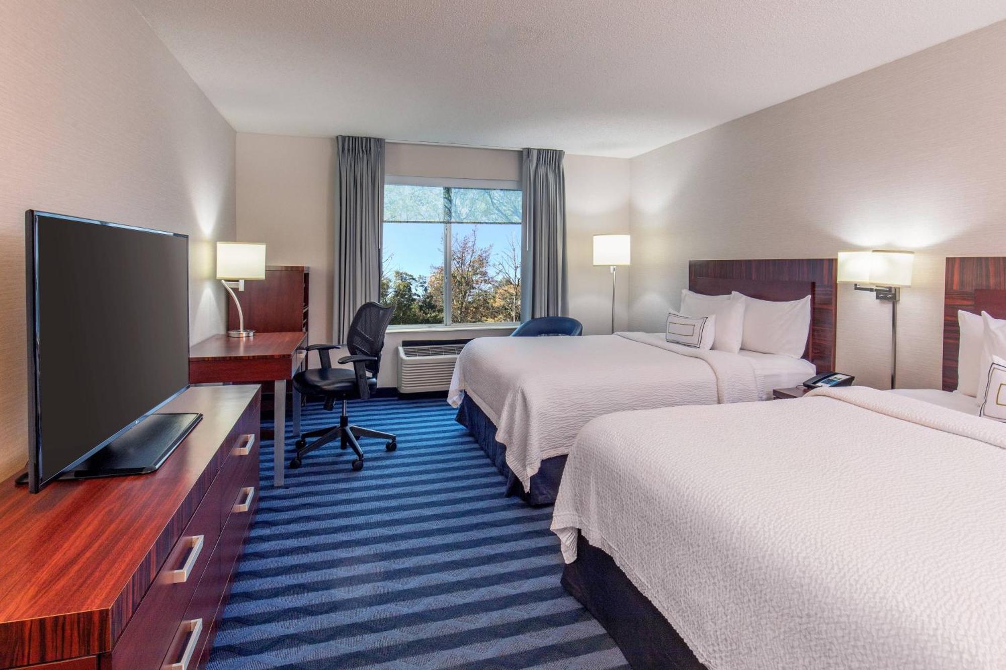 Fairfield Inn & Suites Lancaster Rohrerstown Exterior photo