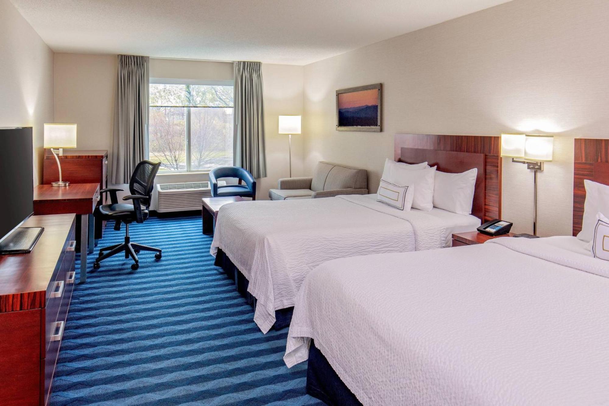 Fairfield Inn & Suites Lancaster Rohrerstown Exterior photo