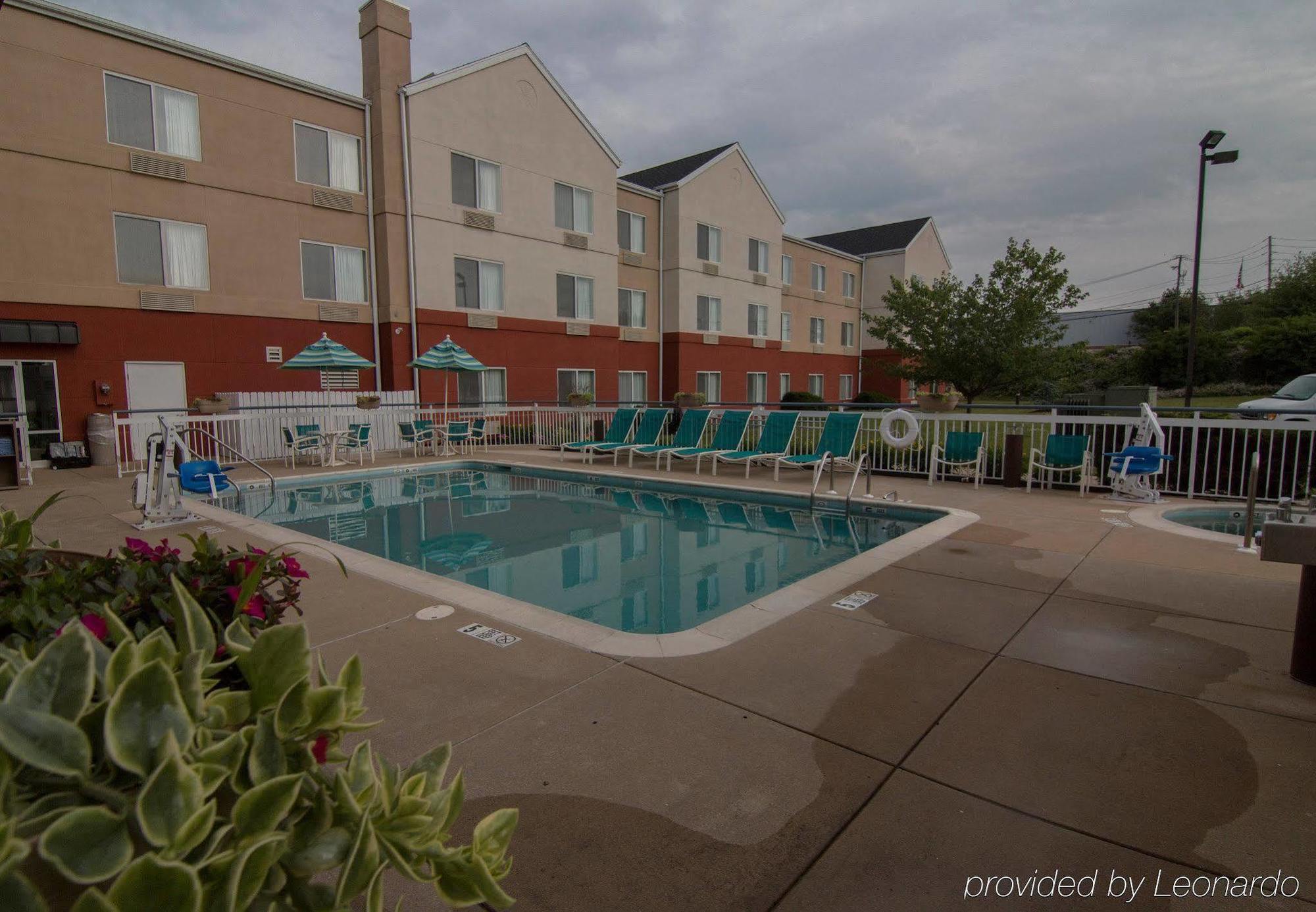 Fairfield Inn & Suites Lancaster Rohrerstown Exterior photo